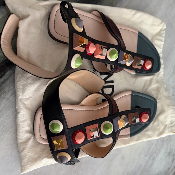 Fendi studded gladiator sandal - Picture 4 of 8